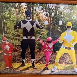 Power Rangers costumes!! Are you a family of 4? Looking for costumes!